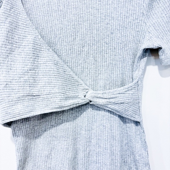 🌼NWOT🌼 LOLË Grey ribbed dress - Picture 4 of 7